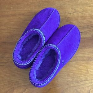 Uggs purple slip on shoes size 8